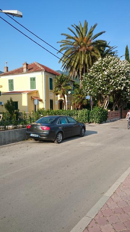 House Grabic Hotel Tivat Eksteriør billede