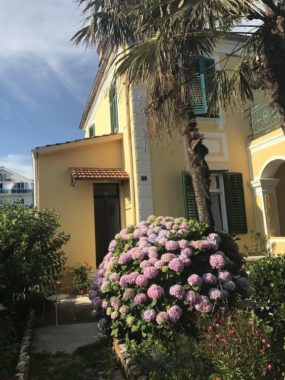 House Grabic Hotel Tivat Eksteriør billede